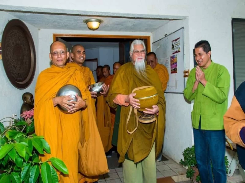 จิตหนึ่งย่อมเป็นที่ตั้งของธรรมทั้งปวง ธรรมทั้งปวงย่อมเกิดแต่จิตหนึ่ง